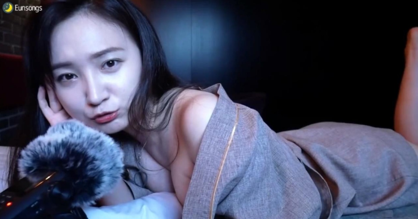 EUNSONGS ASMR 女友和你一起睡觉